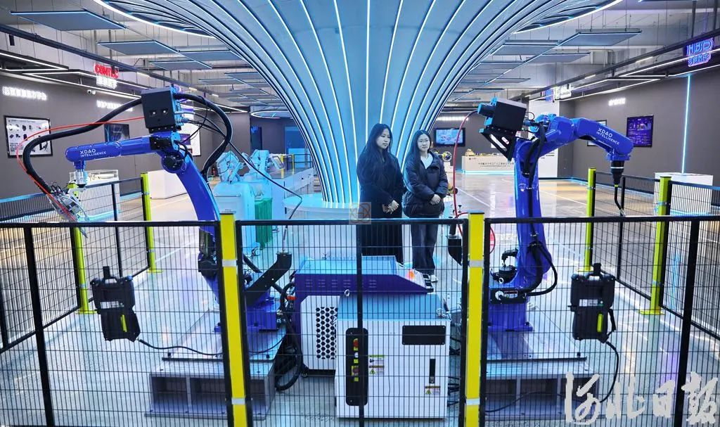 5G+物聯(lián)網(wǎng)助力智能制造(圖1) 5G+物聯(lián)網(wǎng)助力智能制造(圖1)