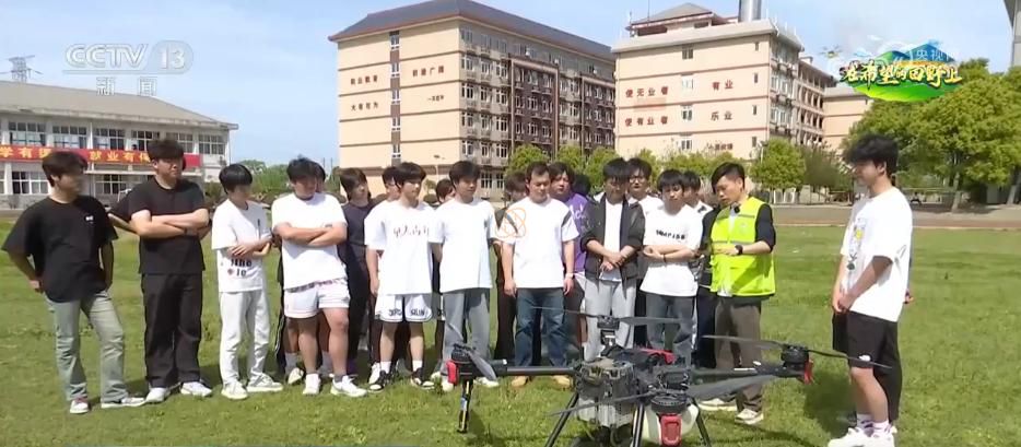 AI模型、“北斗”、物聯(lián)網(wǎng)……智慧農(nóng)業(yè)成為田間地頭新常態(tài)(圖16)