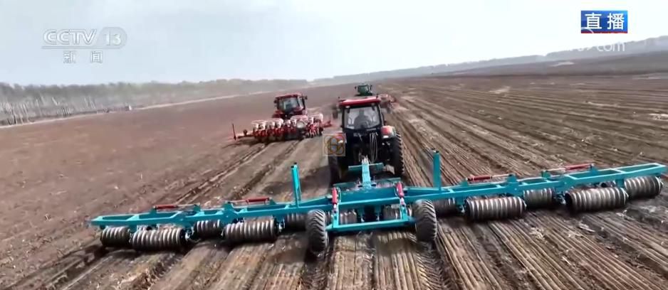 AI模型、“北斗”、物聯(lián)網(wǎng)……智慧農(nóng)業(yè)成為田間地頭新常態(tài)(圖2)